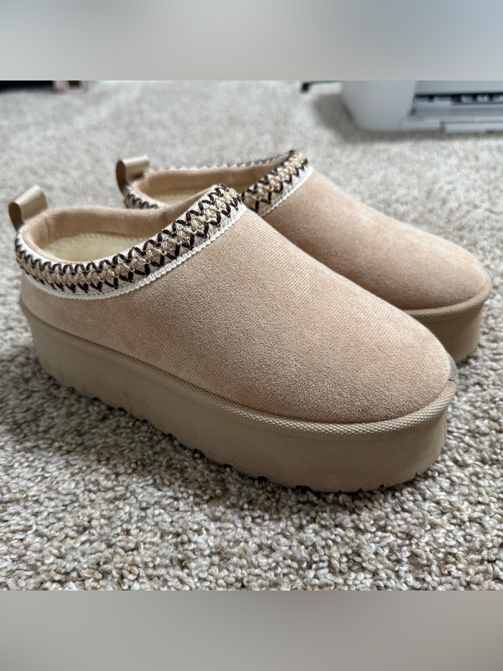 Women’s Slip-On Platform Clog Mules in Beige